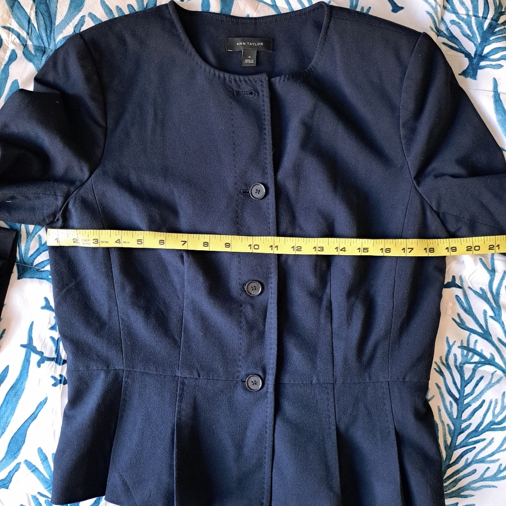 Ann Taylor Navy Women's Blazer with Pants Suit Size 10 - Picture 8 of 12